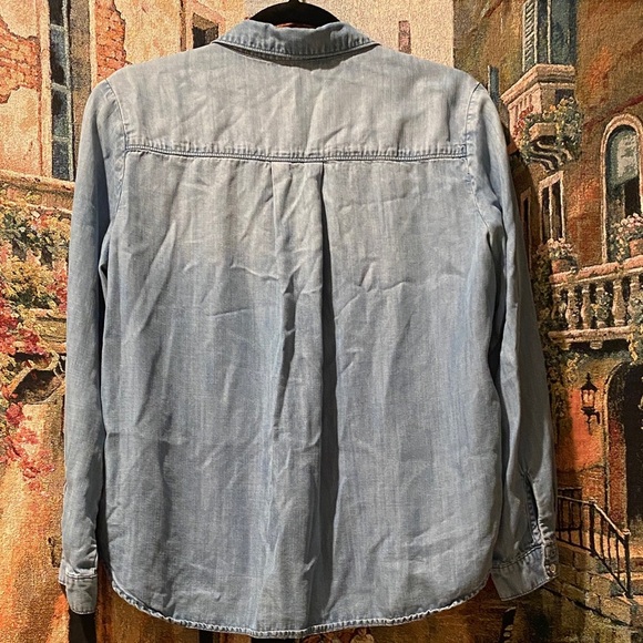 Anthropologie Cloth and Stone Blue Button-Up Denim Shirt - Picture 2 of 4